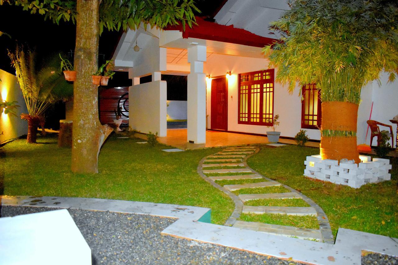 Leonine Villa Yala Тиссамахарама Экстерьер фото